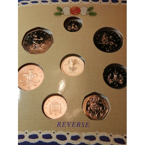 33A - 2 coin sets : 1990 Brilliant uncirculated set 1 pound to 1p (8 coins) + pounds shillings and pence s... 