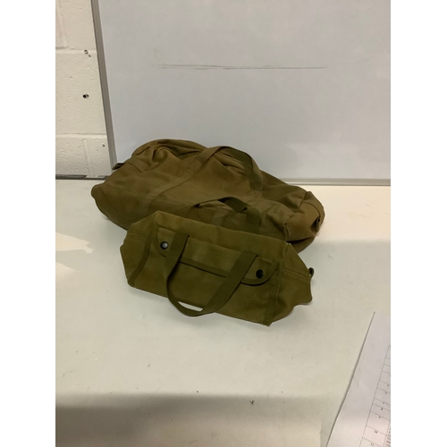 78 - His & Hers very good replicas of US Army over night bags in fantastic condition