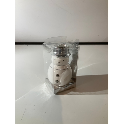 438 - Snowman tealight holder