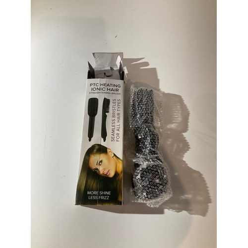 451 - PTC heating ionic hair straightening brush