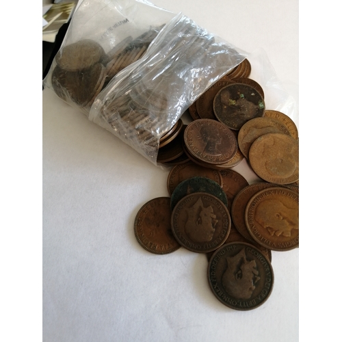 30A - Collection of 100 English halfpennies