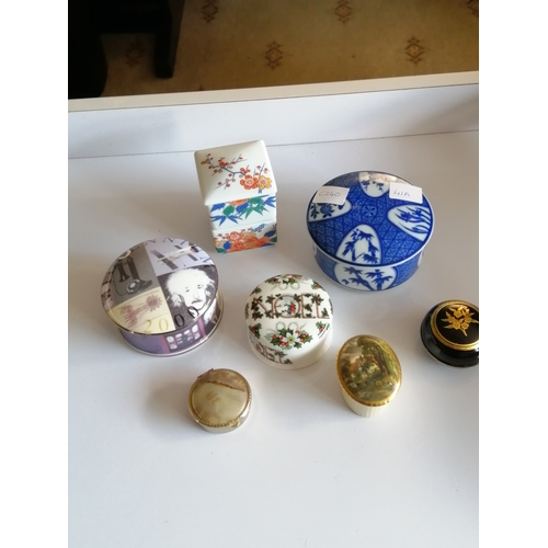 41A - Collection of trinket boxes