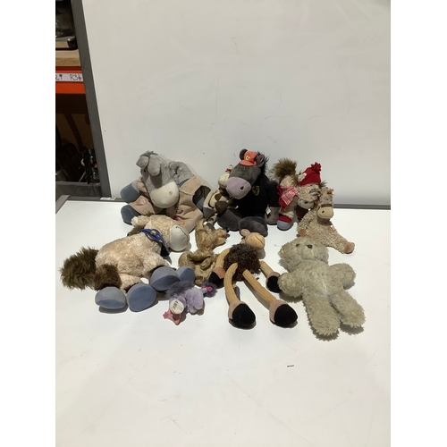 351 - Quantity of horse teddies