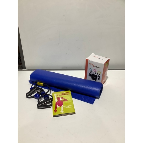 402 - Yoga mat, bodywork’s set of 3 resistance tubes and simple movement book