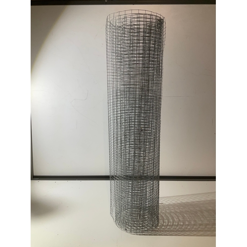 454 - Roll of chicken wire