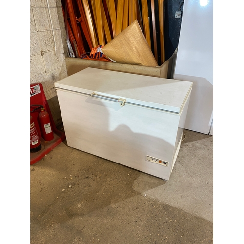 222A - Large Scandinova chest freezer - clean condition & working order