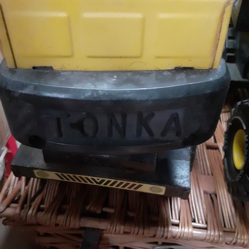 18 - 2 large tonka cranes. Restoration project/Spares