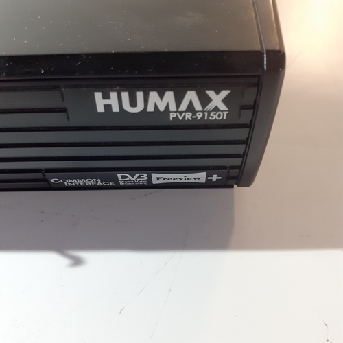 13 - Humax PVR-9150T Freeview recorder with remote. Working