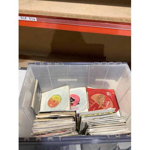 93 - Large quantity of vinyl singles inc ABBA, Roy Wood, The Bluebells & much more