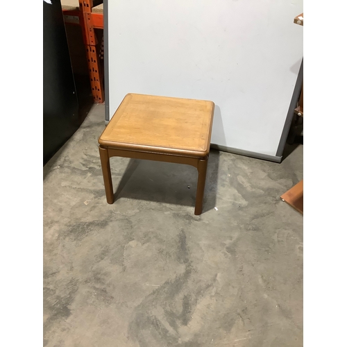 209 - Small square 45x45 cm coffee table