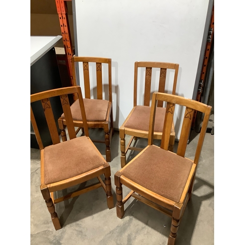 279 - 4x matching dining chairs