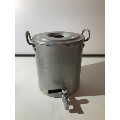 358 - Hot water urn