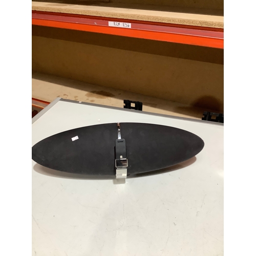 382 - Bowers and Wilkins Zeppelin air speaker as spares