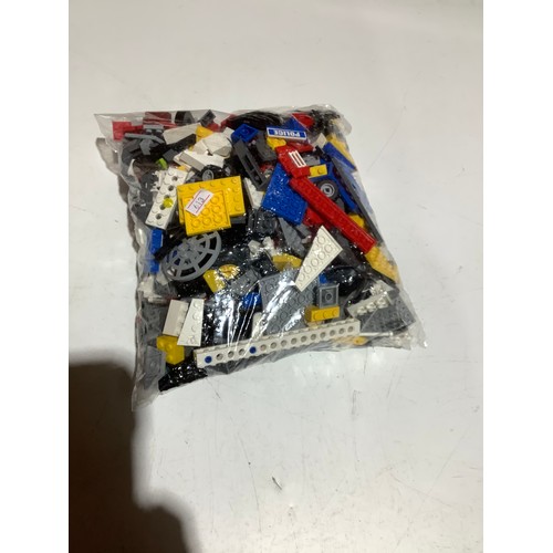 237 - 1kg of Lego