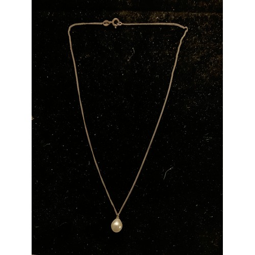 22B - chain with pearl droplet pendant silver 925 2.4g