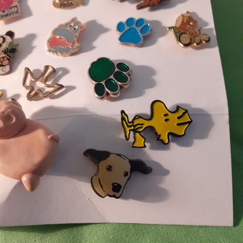 22 - Collection of mostly animal and animal related pin badges.