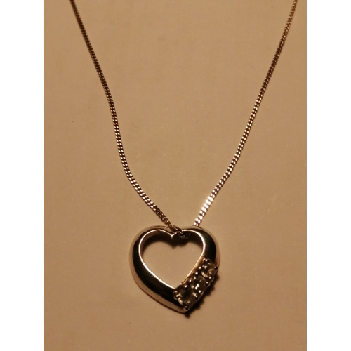 20A - Silver necklace with heart shaped pendant 3.35 grams