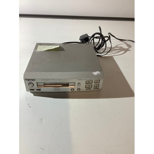 273 - Sony cassette deck TG-TX313- spares