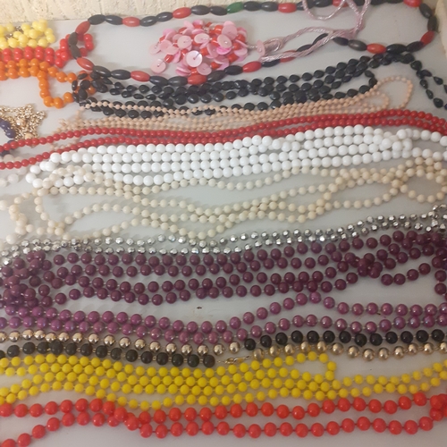 6 - Quantity of beaded necklaces. Mostly complete with no damage. 3 have no clasps. Good for wearing or ... 