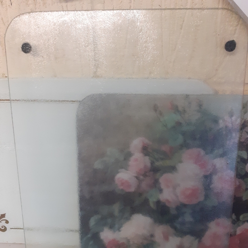 18 - 7 x glass chopping boards/counter savers. Various designs.