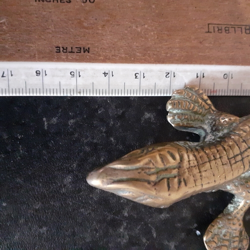 141 - Brass lizard ornament. Nice detail  Approx 15cm