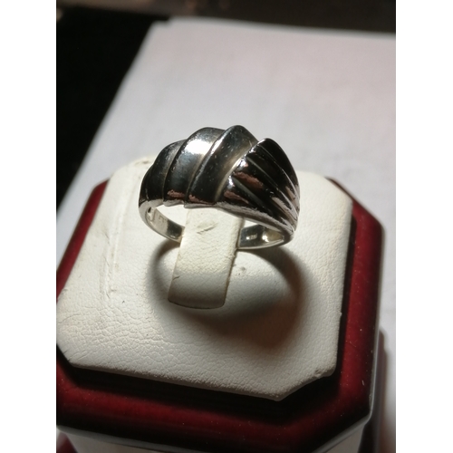 24A - Silver ring 4.9 grams Size N