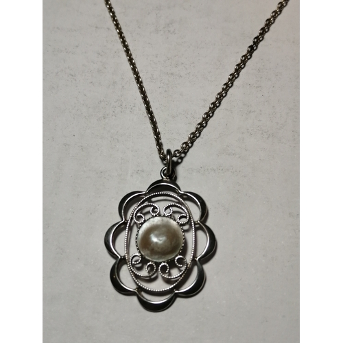 25A - Silver necklace with filigree design 5.42 grams