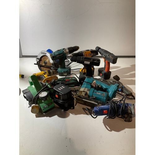 77 - Large quantity of hand tools - sold as untested