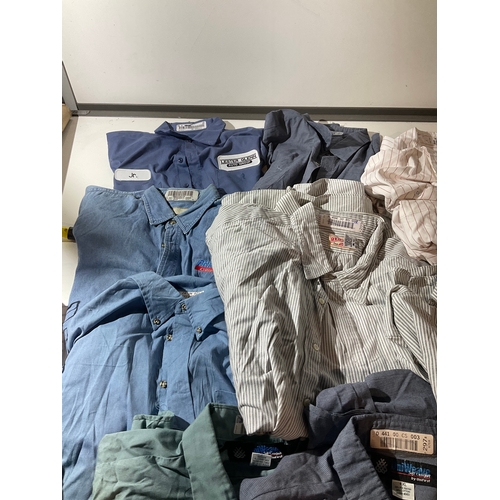 349 - 12x American shirts