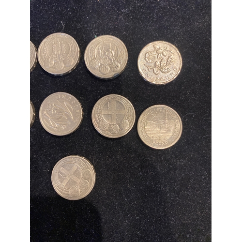 39B - 9x old £1 coins & 1x old £2 coin inc St John’s Chapel