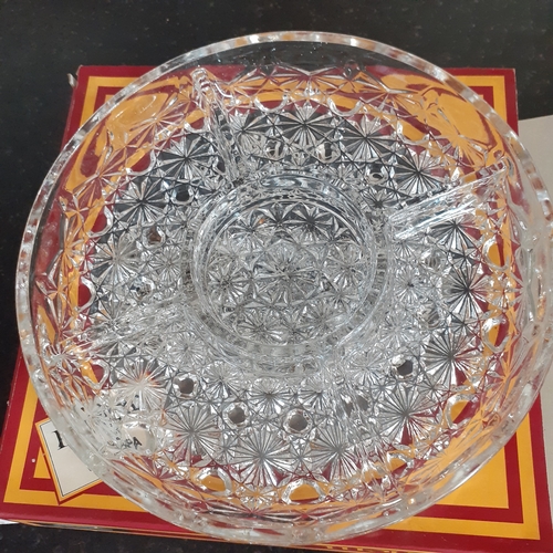 67 - Luxhem de veropa vintage hor's d'oeuvres glass dish. Boxed with no damage.