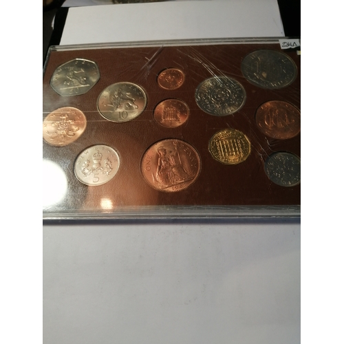 24A - Coin set of GB decimal issue and the last £sd (12 coins)