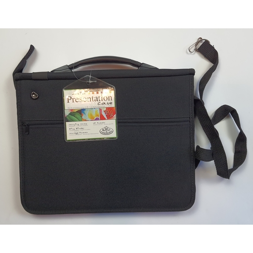 315 - Artist presentation case with carrying strap, ring binder and storage pockets. Size closed: 36cm x 2... 