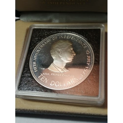 24B - Bahamas 1978 ten dollars silver proof coin in presentation box 45.36 grams of 0.5 silver