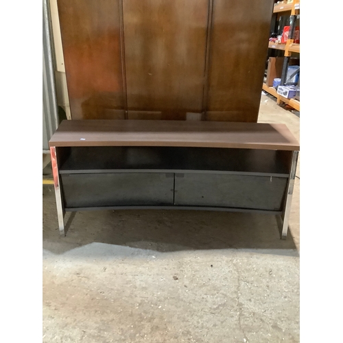 303A - Stylish curved glass fronted tv display stand 1.3m long