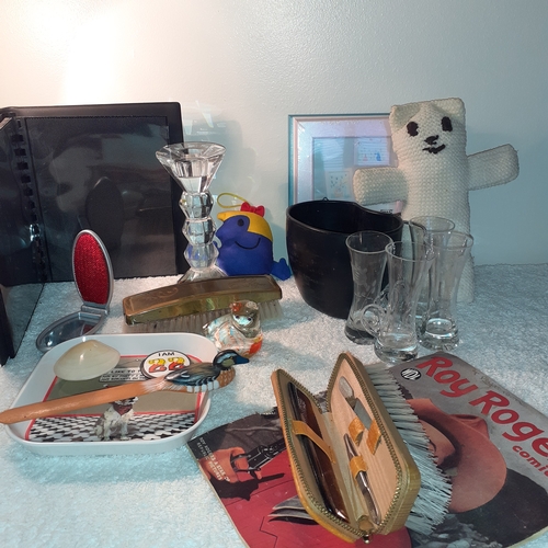 9 - An interesting lot of vintage small items. Including Roy Rogers magazine, glass candlestick, small g... 