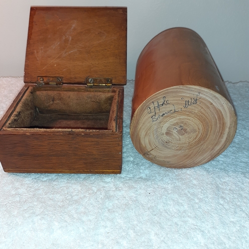 15 - 2 lovely sold wood items. A hinged lidded box with suede lining and a solid beaker type receptacle. ... 