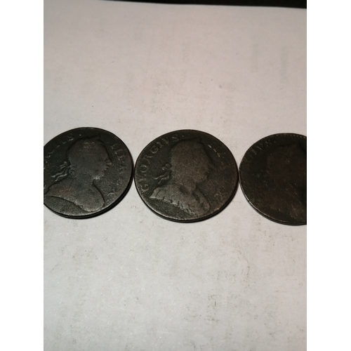 32A - 3 x George III halfpennies dated : 1772,1774 and 1775