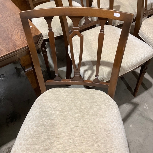 428 - Vintage hand crank adjustable oak table with 6x chairs