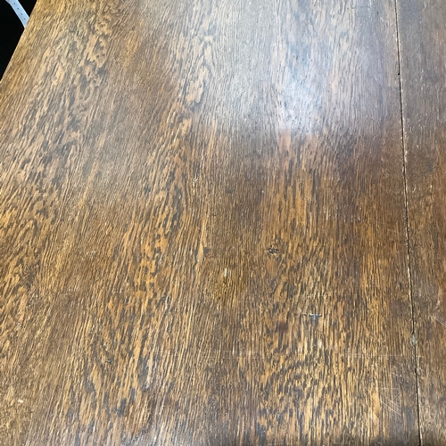 428 - Vintage hand crank adjustable oak table with 6x chairs