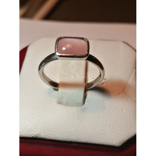 26A - Silver ring set with pink gemstone 2.06 grams Size K