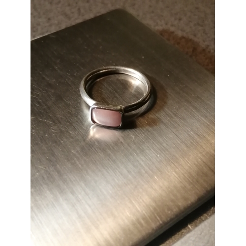 26A - Silver ring set with pink gemstone 2.06 grams Size K