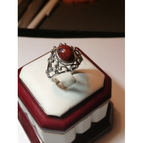 28A - Silver ring set with large single red gemstone 4.0 grams Size N