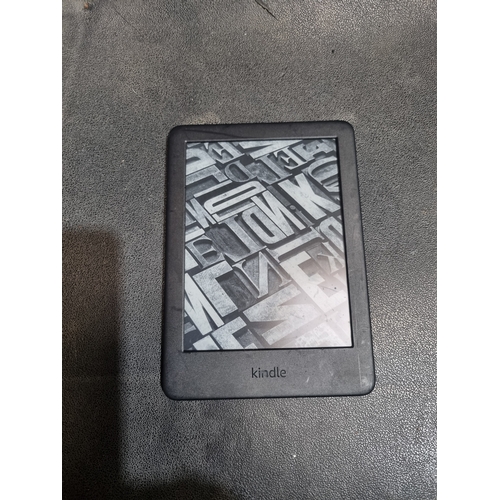 39 - Amazon reading kindle 2019 10th generation