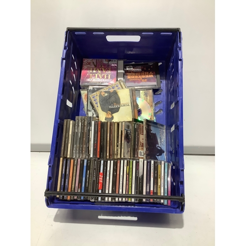 511 - Quantity of CDs mixed genre