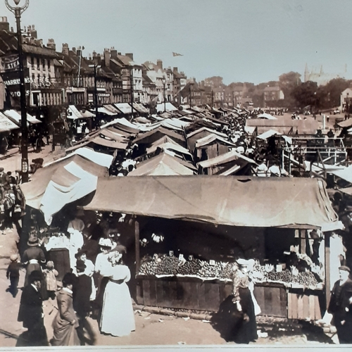 89 - Framed picture of Great Yarmouth Market in 1907