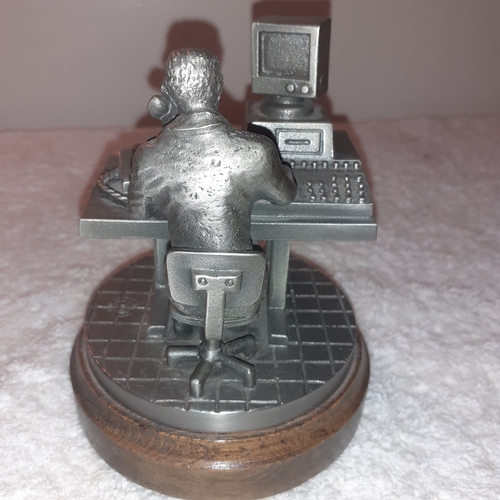 103 - Etain Zinn pewter. Man at desk figure. Rare composition. Great detail and condition