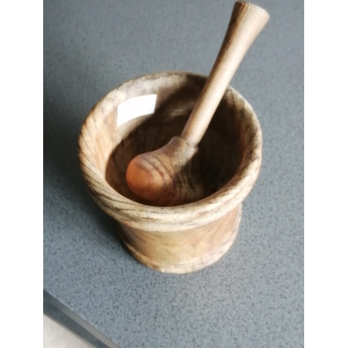 40B - Wooden mortar and pestle (8cm tall)