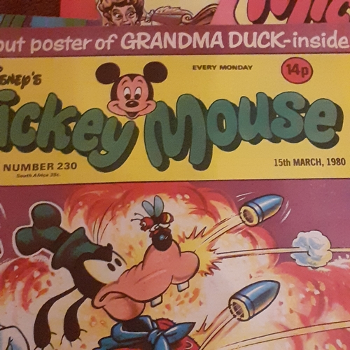 195A - Vintage Mickey Mouse comics 1980s.  Consecutive numbers 221 to 230

There may be some hand written p... 