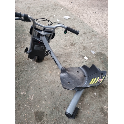 35A - Razor electric tricycle no power lead sold as untested